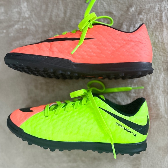 Nike Jr. HypervenomX Phade III TF (Electric Green/Black) turf shoes - Picture 6 of 9